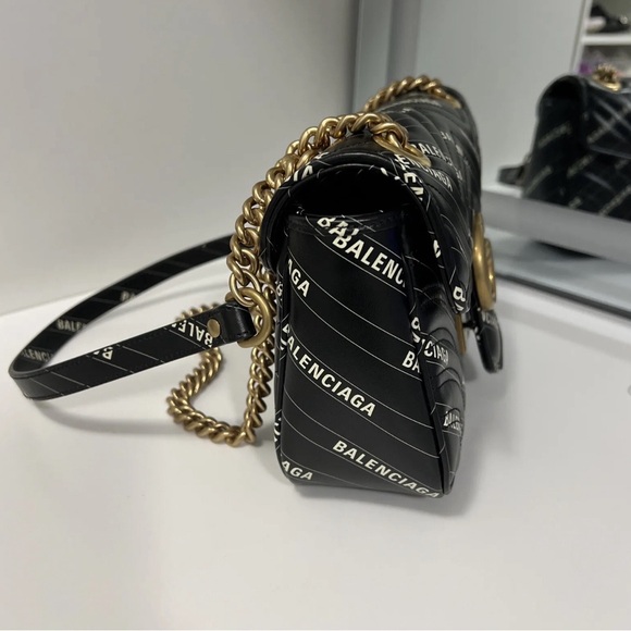 Gucci - Picture 2 of 7